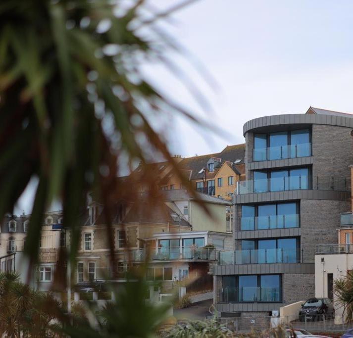 4 The View Apartments Ilfracombe - Seafront, Parking, Lift, Ev Exteriör bild