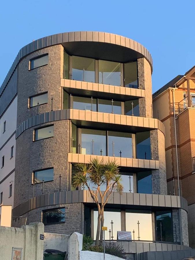 4 The View Apartments Ilfracombe - Seafront, Parking, Lift, Ev Exteriör bild