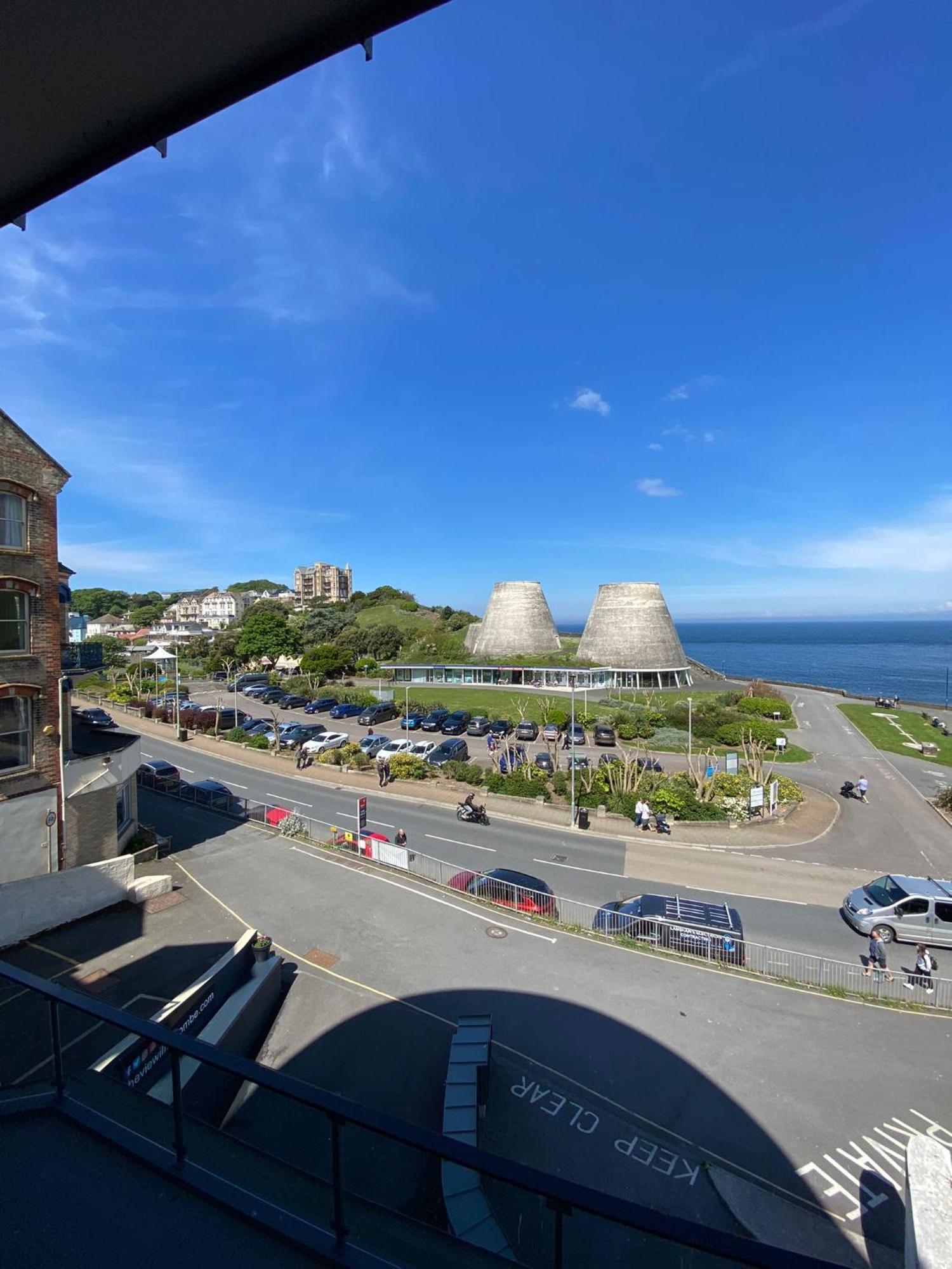 4 The View Apartments Ilfracombe - Seafront, Parking, Lift, Ev Exteriör bild