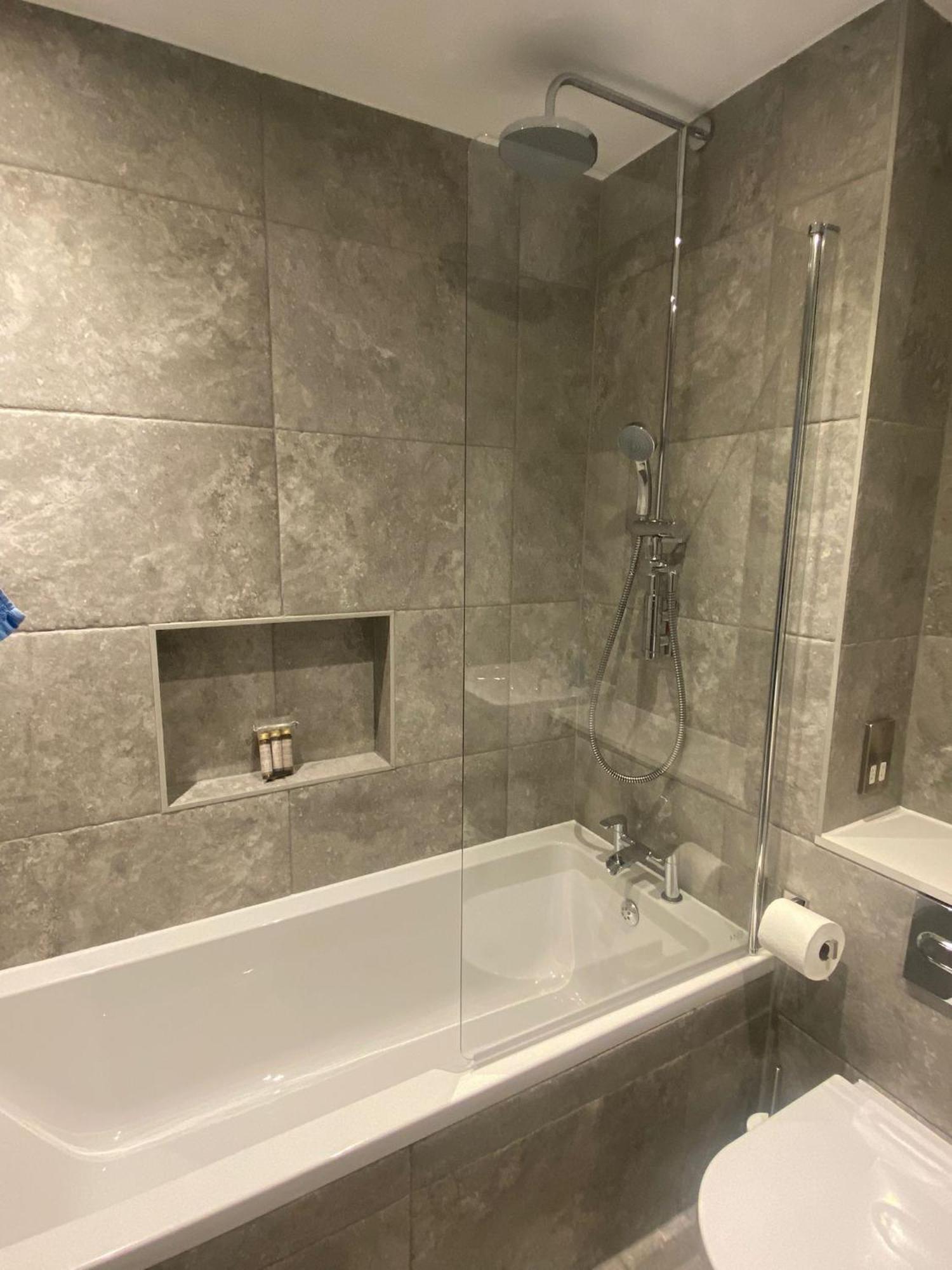 4 The View Apartments Ilfracombe - Seafront, Parking, Lift, Ev Exteriör bild