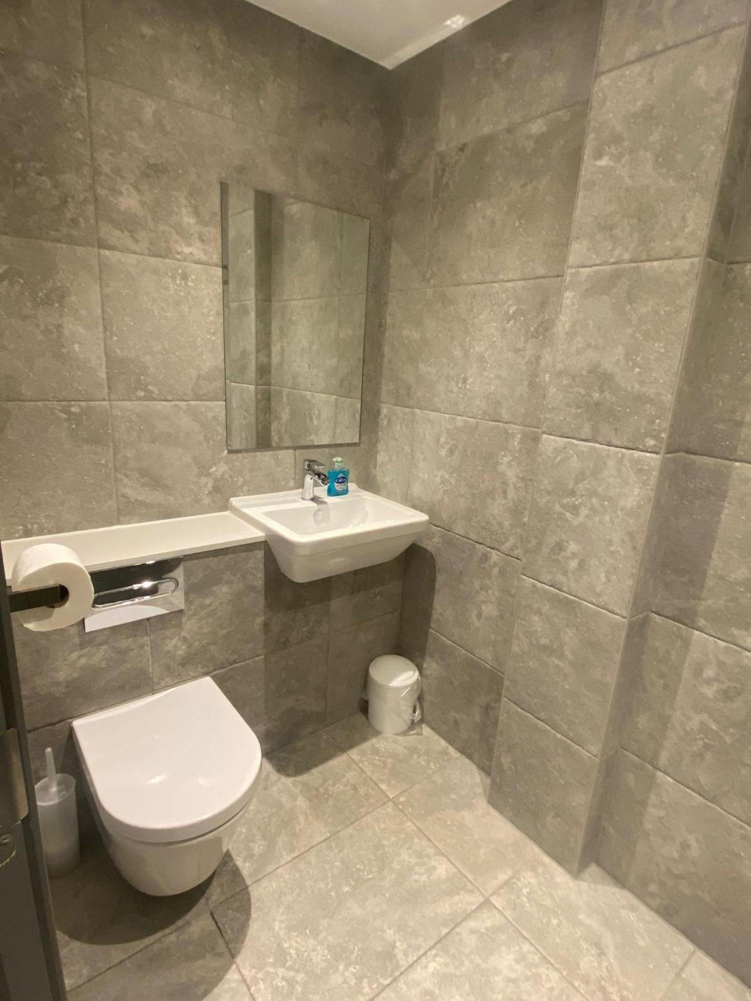 4 The View Apartments Ilfracombe - Seafront, Parking, Lift, Ev Exteriör bild