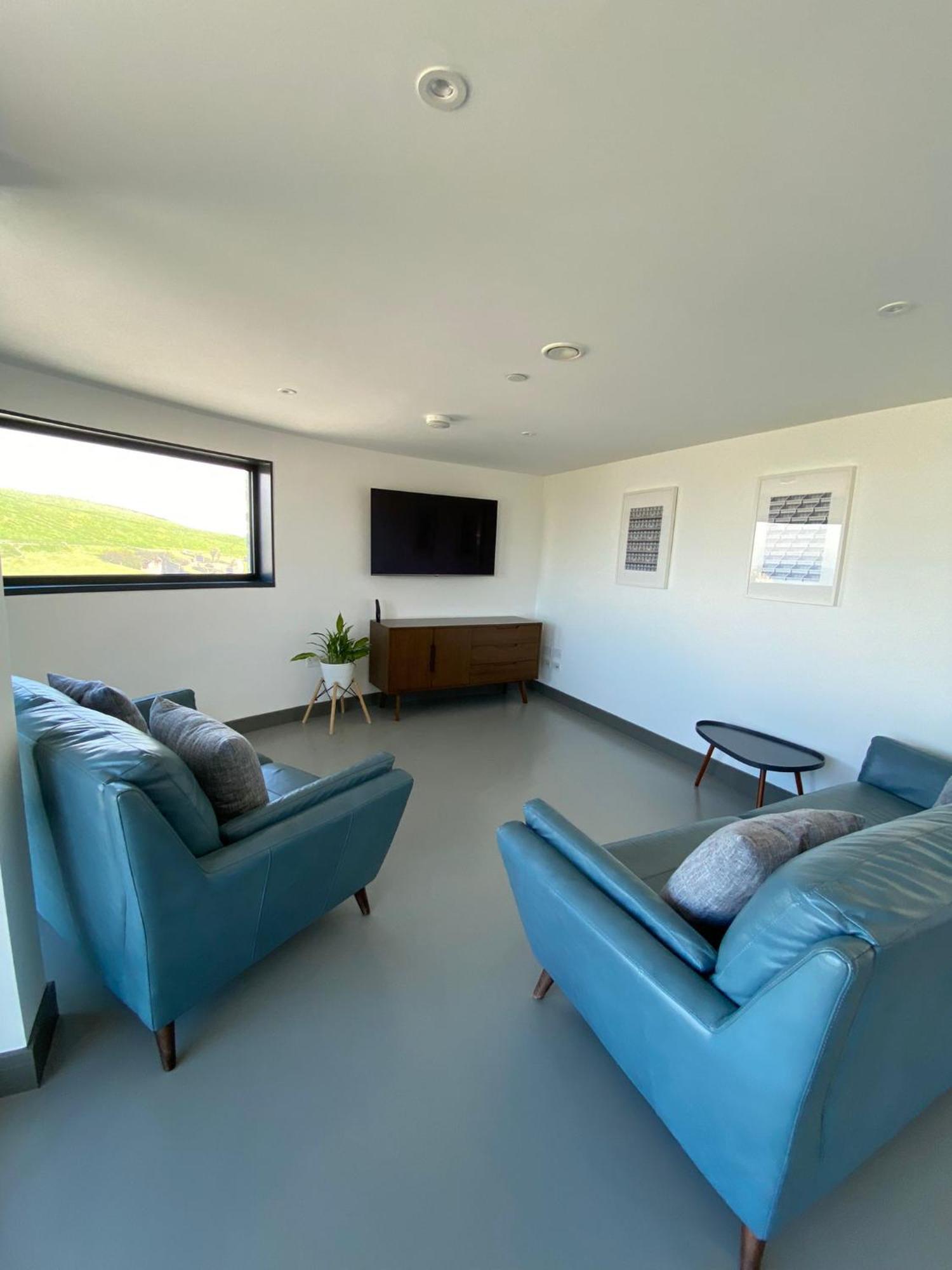 4 The View Apartments Ilfracombe - Seafront, Parking, Lift, Ev Exteriör bild