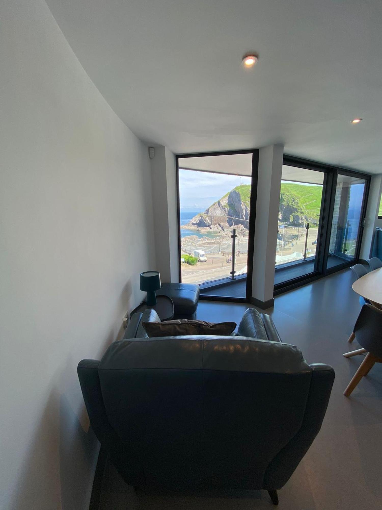 4 The View Apartments Ilfracombe - Seafront, Parking, Lift, Ev Exteriör bild