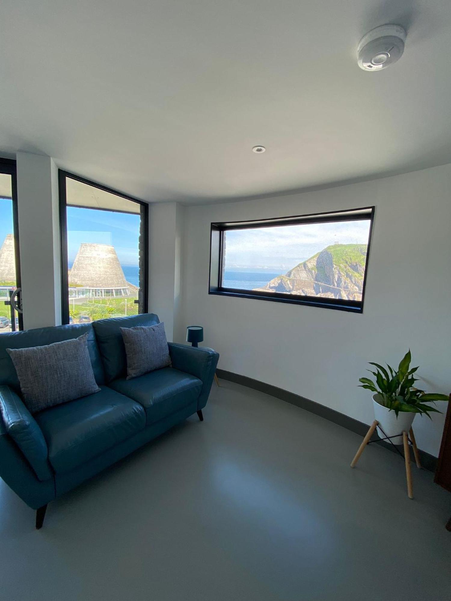 4 The View Apartments Ilfracombe - Seafront, Parking, Lift, Ev Exteriör bild